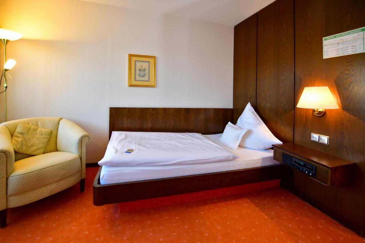 Hotel Zur Post Balve Exterior foto